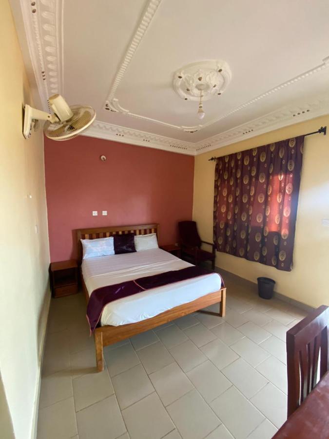 Britannia Hotel Cmr Yaoundé Exteriér fotografie